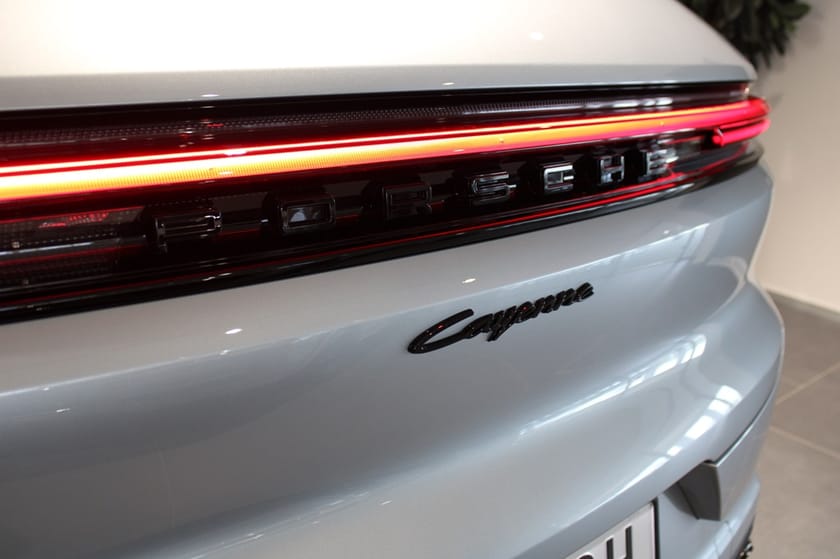 Bild 5 av Porsche Cayenne E-Hybrid BLACK EDITION