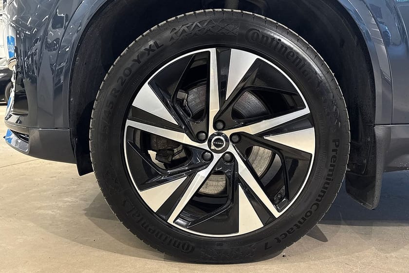 Bild 5 av Volvo XC90 7 Säten Recharge T8 AWD R-Design 7-Sits / B-Kam / Navi / Skinn
