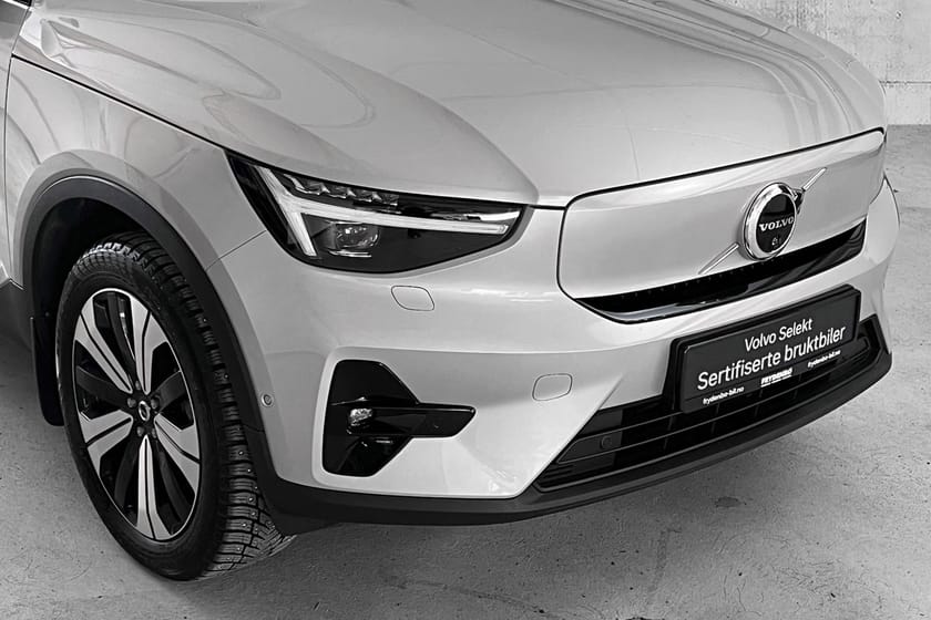 Bilde 2 av Volvo XC40 Recharge Twin motor Ultimate KROK|PANO|20"|360|H&K|TONEDE