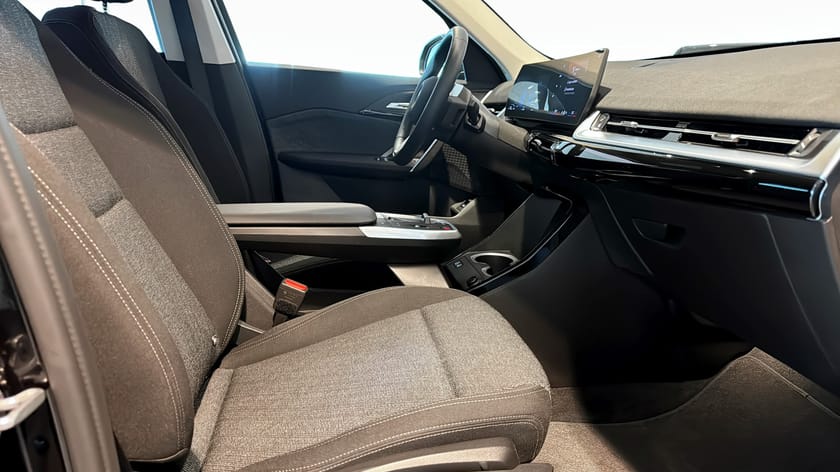 Bild 3 av BMW X1 xDrive25e Rattvärme Tonade Rutor Dragkrok