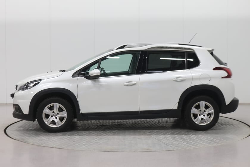 Bilde 2 av Peugeot 2008 Allure 1.2 PTech 110 hk aut,kamra,glasstak,M.M