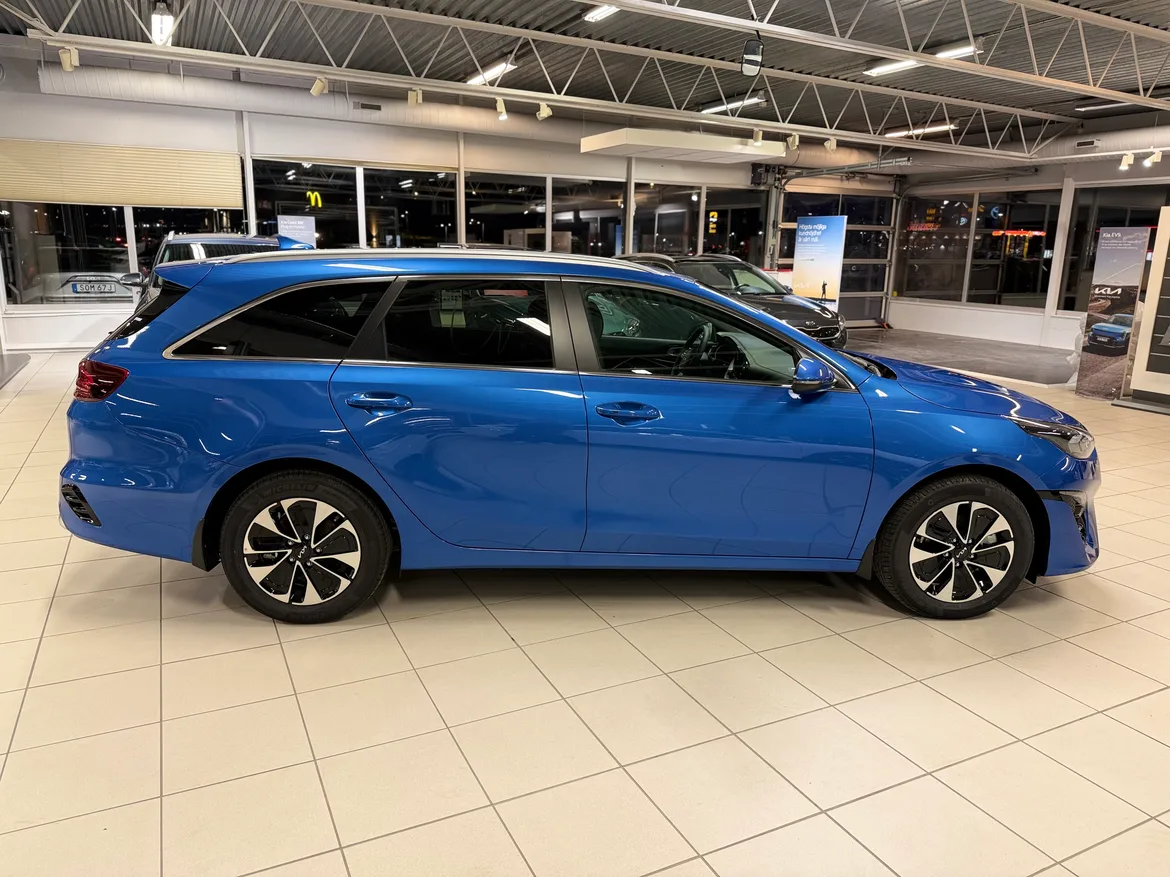 picture of a car