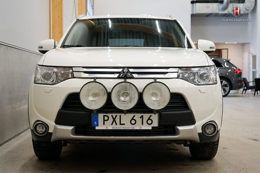 Bild 5 av Mitsubishi Outlander 2.2 Di-D 4WD Business 7-sits Drag Värmare Kamera Läder
