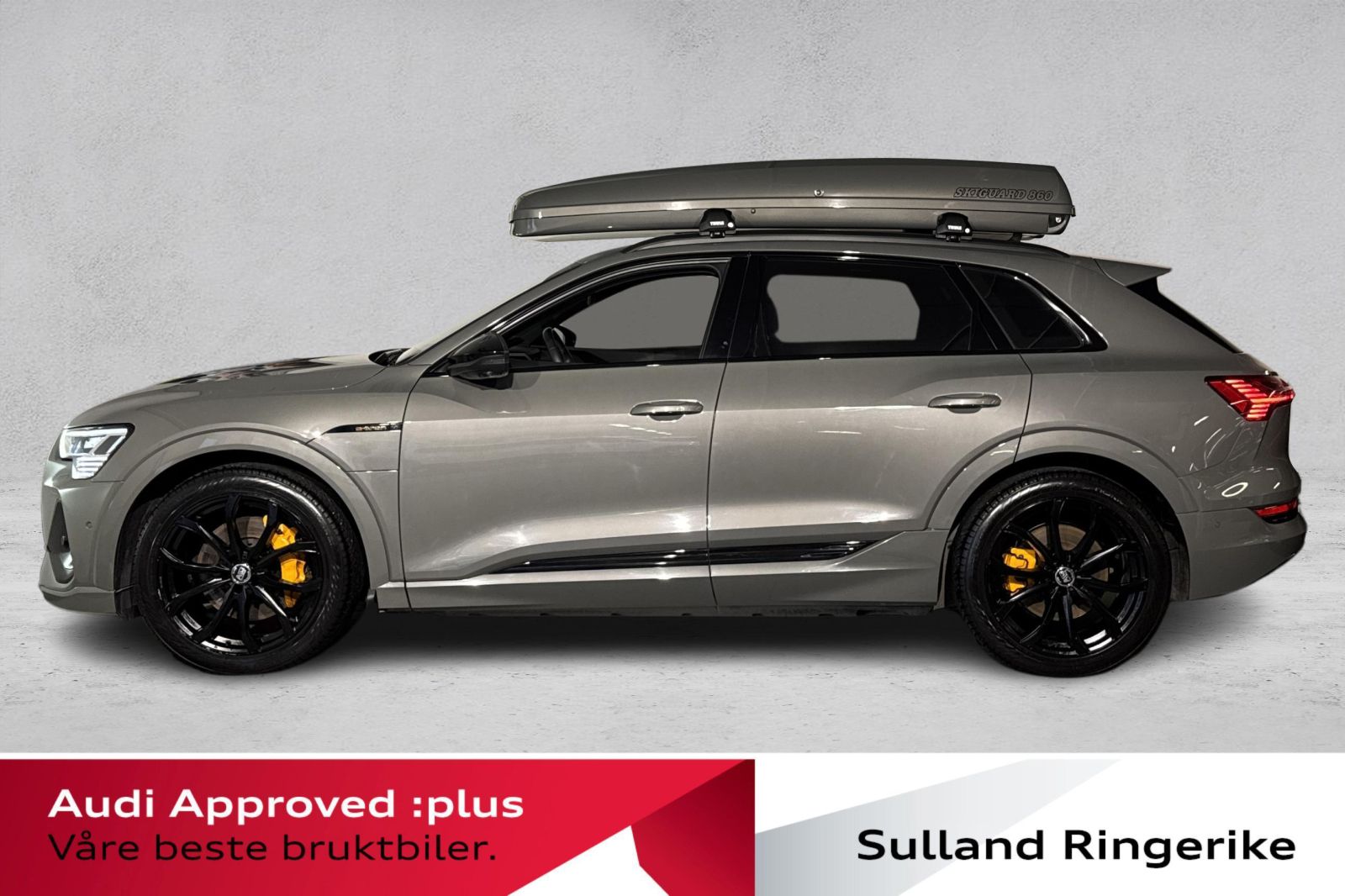 Thumnail bilde 1 av Audi e-tron 55 quattro