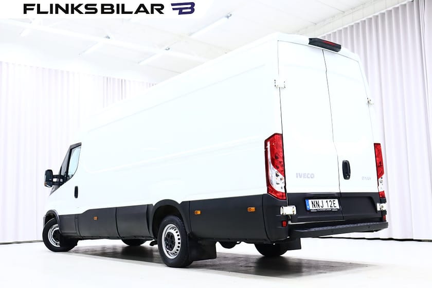 Bild 3 av Iveco Daily 35-140 Van 136HK L5H2 XXL-Skåp|Webasto|3.5ton-dragvikt|Momsbil
