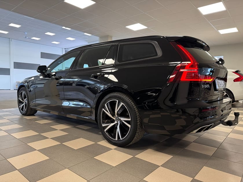 Bild 4 av Volvo V60 Recharge T6 AWD Geartronic CarPlay Drag VOC 340 Hk
