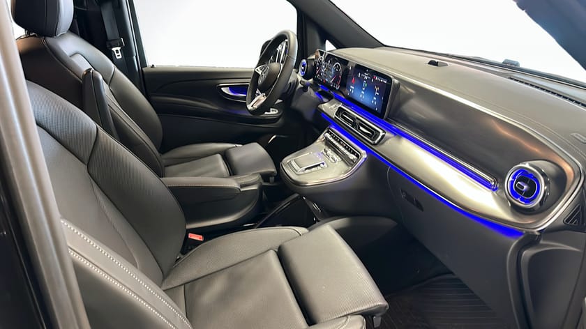 Bild 3 av Mercedes-Benz V 300d 4MATIC 3.2t 300 D EX.LÅNG EXCLUSIVE