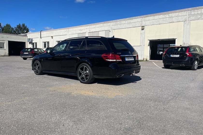 Bild 3 av Mercedes-Benz E 220 T BlueTEC 9G-Tronic Avantgarde Euro 6 Drag M&K AMG