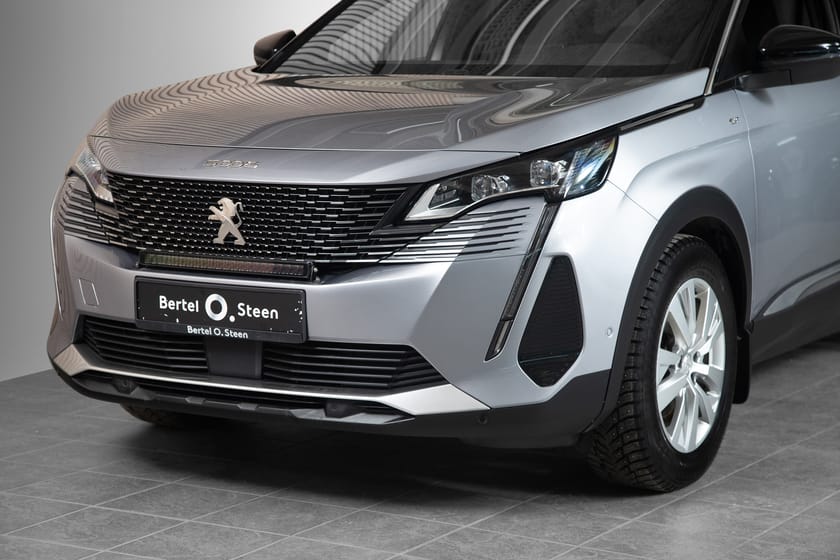 Bilde 2 av Peugeot 5008 diesel og automat.