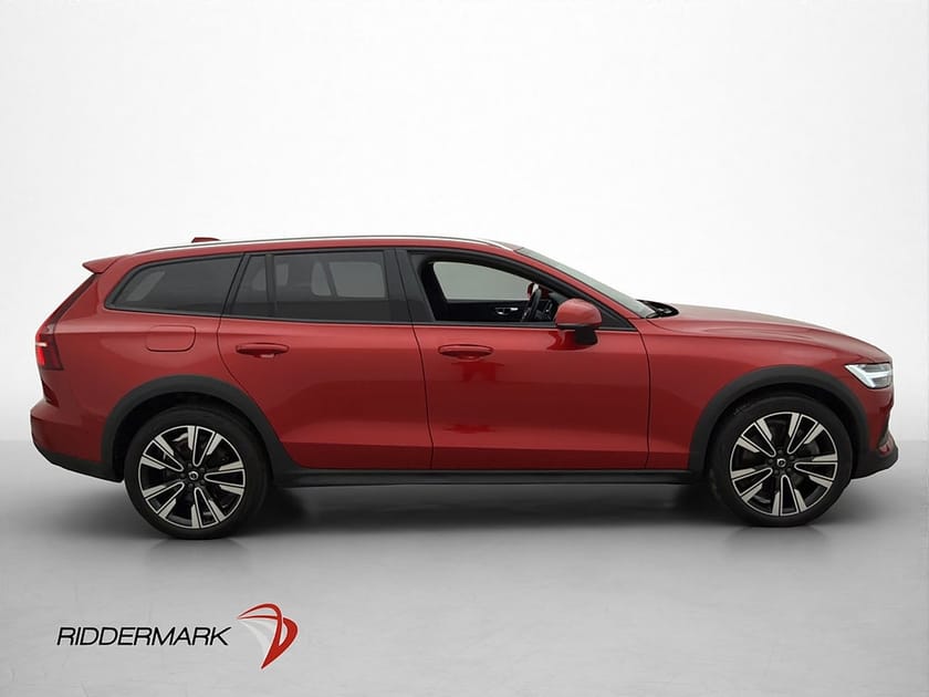 Bild 4 av Volvo V60 Cross Country B4 AWD Plus VOC D-Värm 360° Skinn