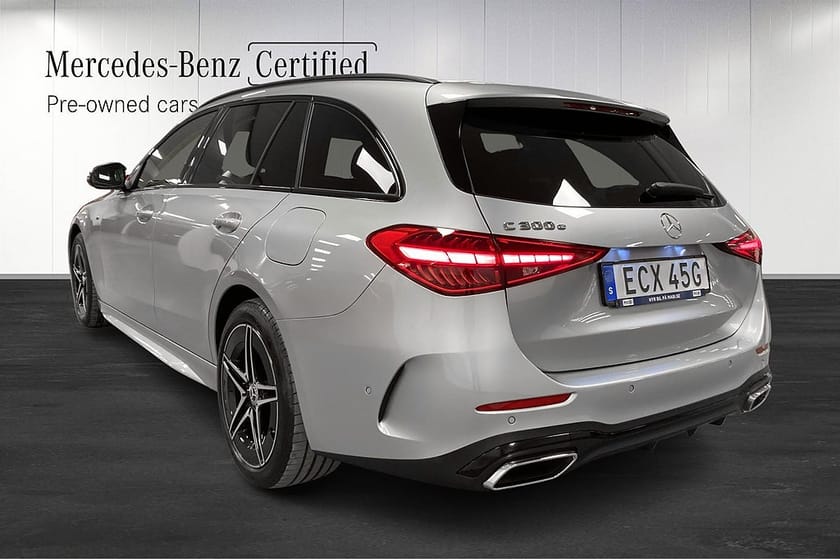 Bild 4 av Mercedes-Benz C 300 T e C300 AMG Nightpack Drag Läderklädsel Navi Värmare Dist