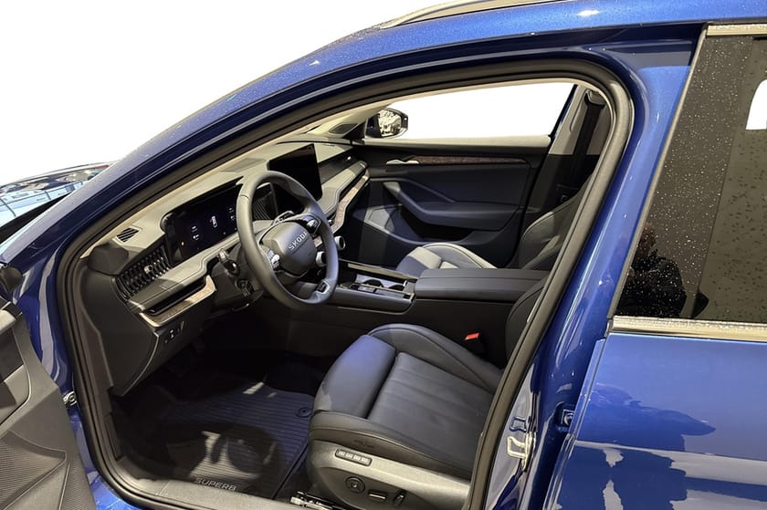 Bild 4 av Škoda Superb iV Kombi L&K 1,5 TSI 204 HK 6 VXL DSG