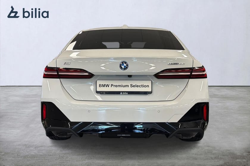 Bild 5 av BMW i5 eDrive40 Sedan eDrive 40 M-sport | H&K | Drag | Aktiv farth.