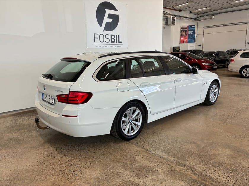 Bild 4 av BMW 520d Touring Drag M-Värmare Sommar och Vinterdäck Nyservad