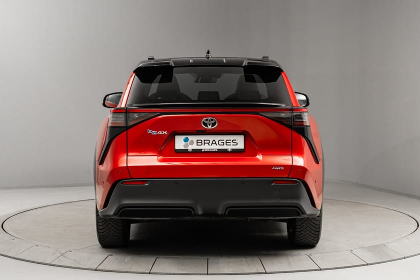 Bilde 3 av Toyota bZ4X AWD Active Tech Bitone