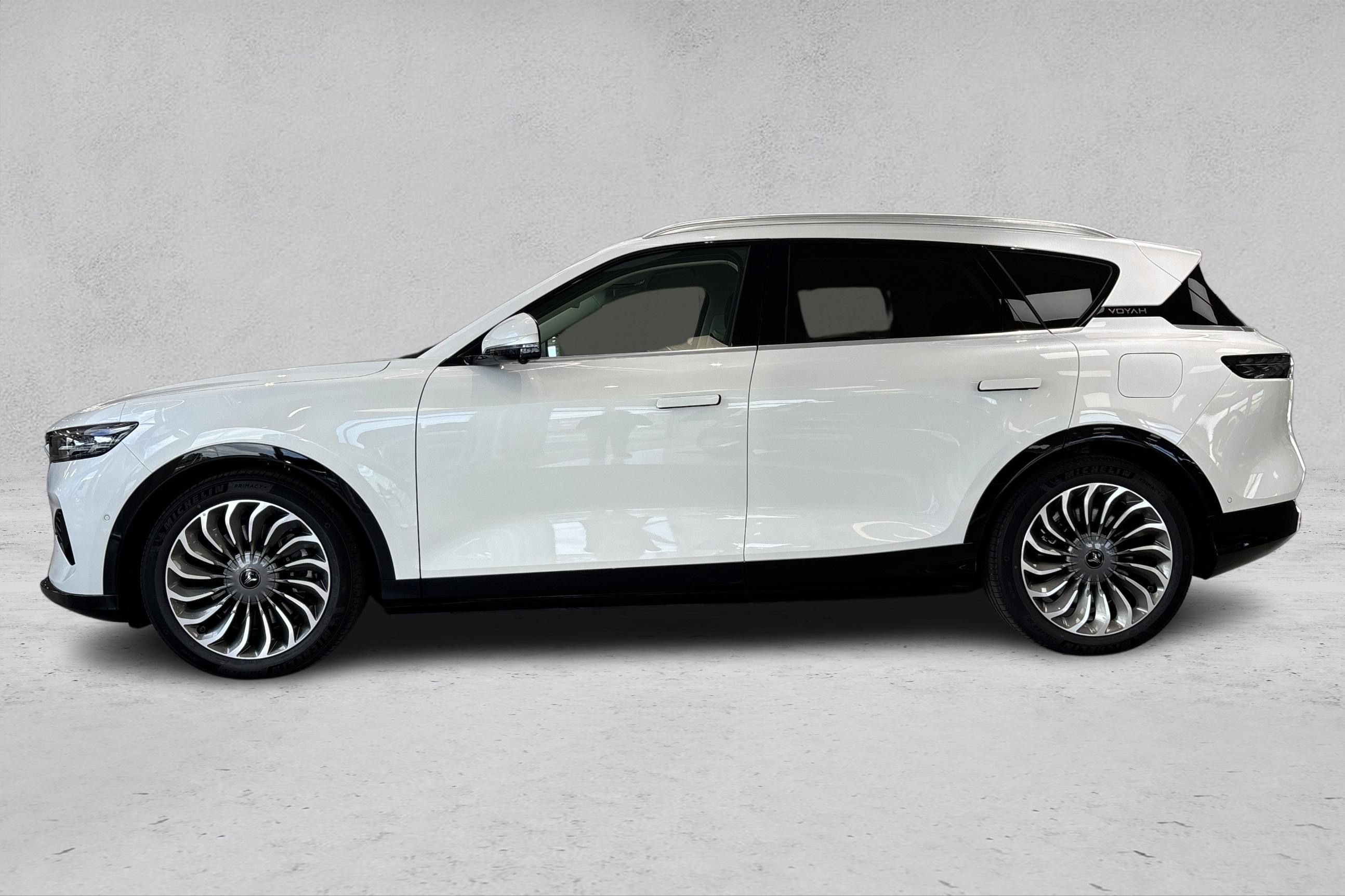 Thumnail bilde 1 av Voyah Free