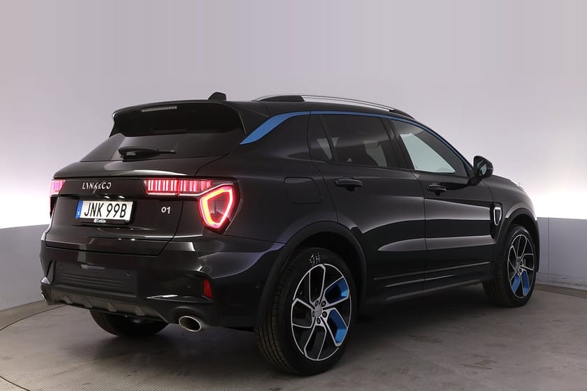 Bild 5 av Lynk & Co 01 PHEV Pano 360 Adap Farth Infinity BLIS Drag