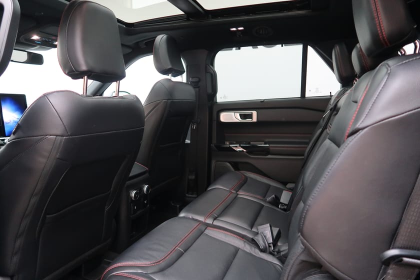 Bild 4 av Ford Explorer Plug-In Hybrid 3.0 457 PHEV ST-Line AWD A, Drag, Navi