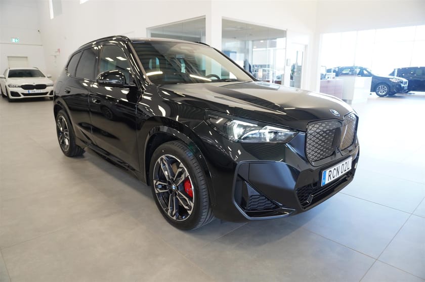 Bild 5 av BMW iX1 xDrive30 M Sport Pro Business Ed Drag DA Pro
