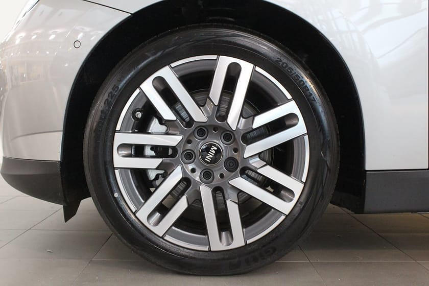 Bild 4 av MINI Cooper E Classic Trim M Paket 4,95% ränta