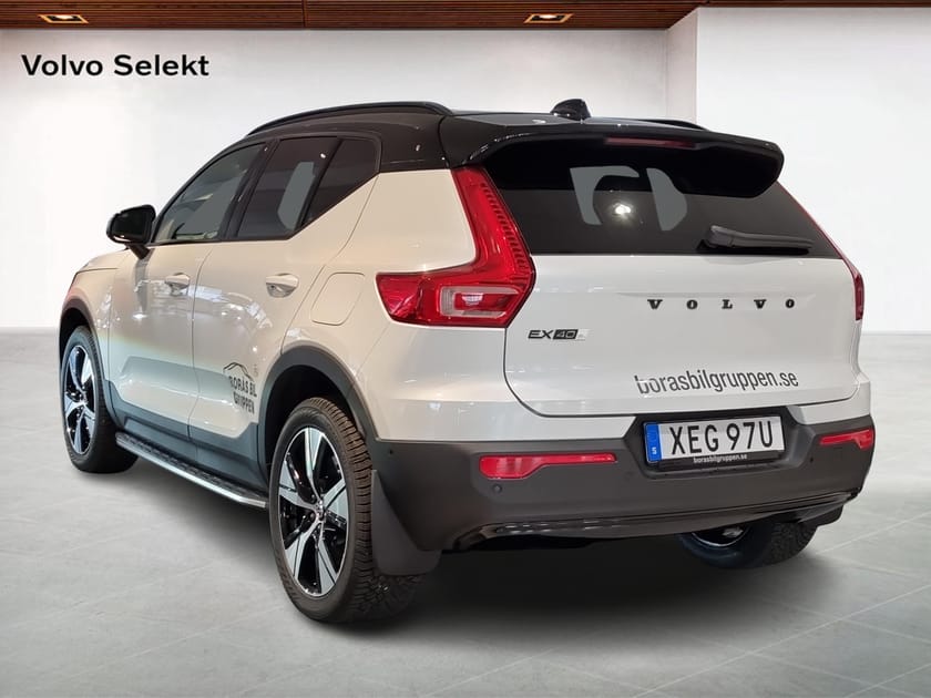 Bild 2 av Volvo EX40 Twin Motor Performance UltraBlackSE - Demo