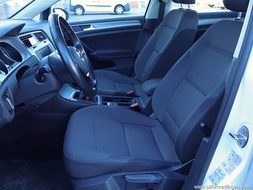 Bild 5 av Volkswagen Golf VII 1.6 TDI  110hk Drag S/V-hjul adaptiv Comfortline