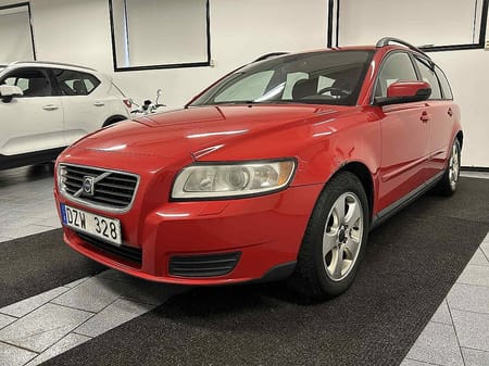 Volvo V50 2.0 D 136 hk Kinetic Euro 4 GÖR DET SJÄLV BIL