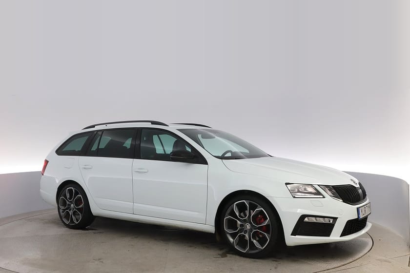 Bild 2 av Škoda Octavia Kombi Skoda 2.0 TDI 4x4 Premium RS Värmare Krok Canton V-hjul