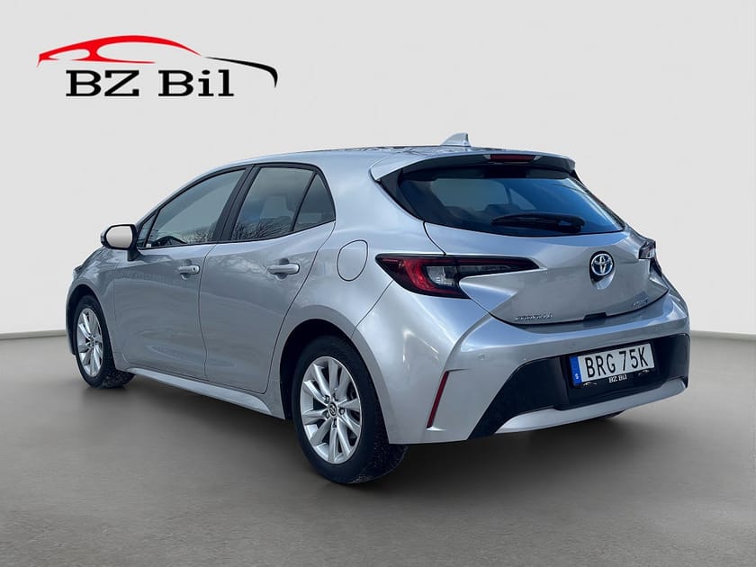 Bild 3 av Toyota Corolla Hybrid e-CVT Active Plus Moms Rattvärme Kamera