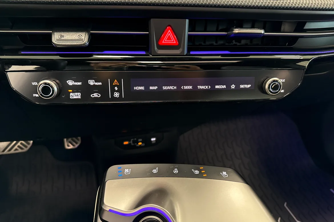 picture of a car