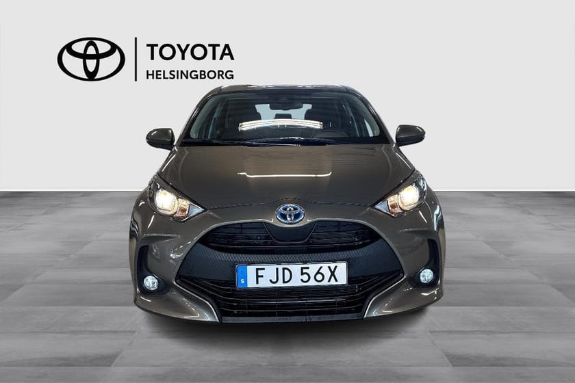 Bild 2 av Toyota Yaris Hybrid 1,5 5d Active med Komfortpaket