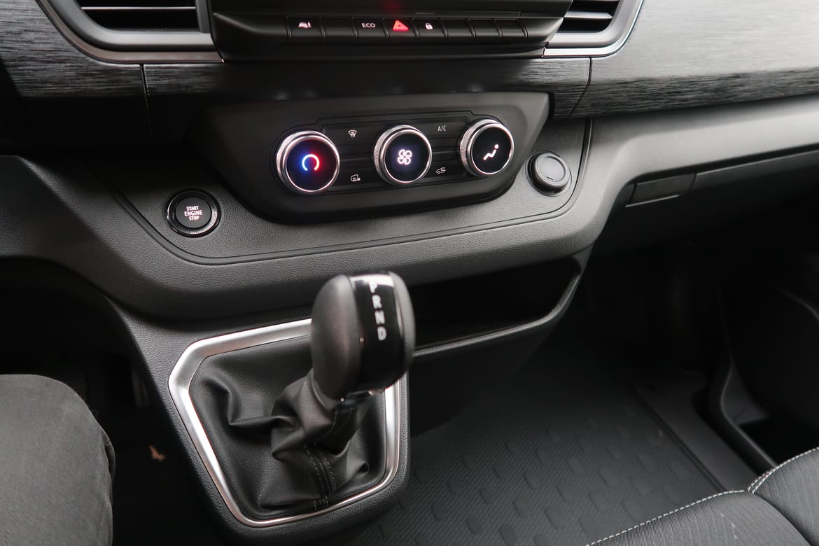 Renault Trafic 2024 - miniatyr 11