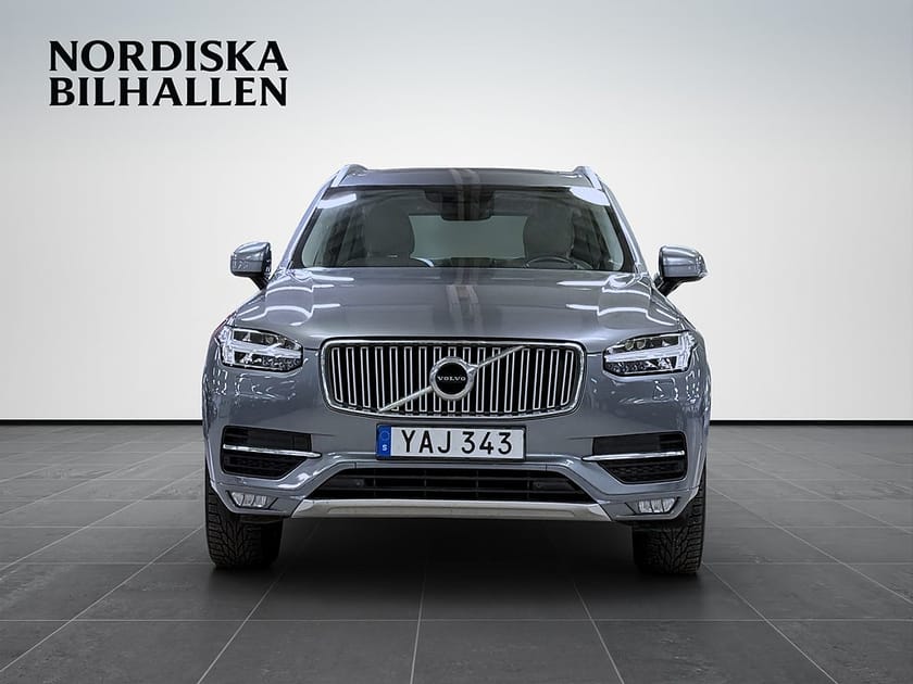 Bild 2 av Volvo XC90 T6 AWD Geartronic Inscription Värmare Nav Pano Head up Drag