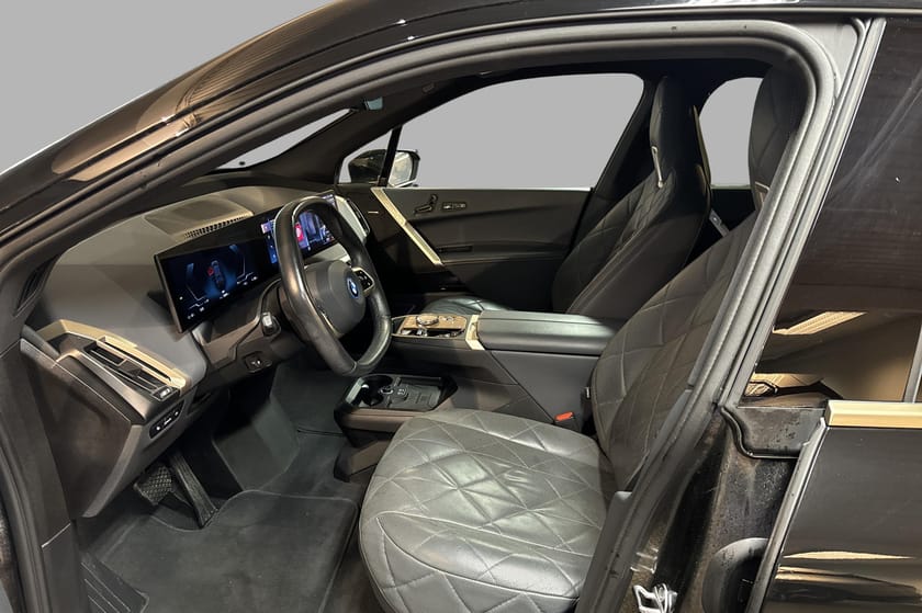 Bilde 5 av BMW iX xDrive50 Fully Charged,4-hjulsstyring,Luft,Skinn,H&K