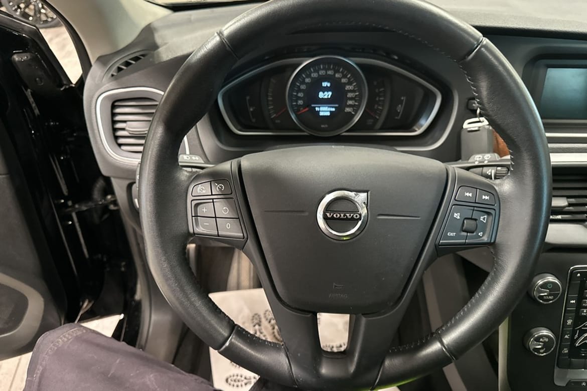 Volvo V40 2018 - miniatyr 9