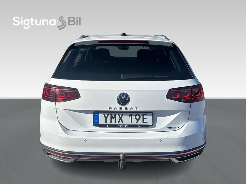 Bild 5 av Volkswagen Passat Alltrack 2.0 TDI 4M / Cockpit / Drag / Värmare / Moms