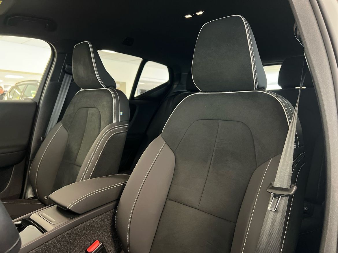 Volvo EX40 2025 - miniatyr 10