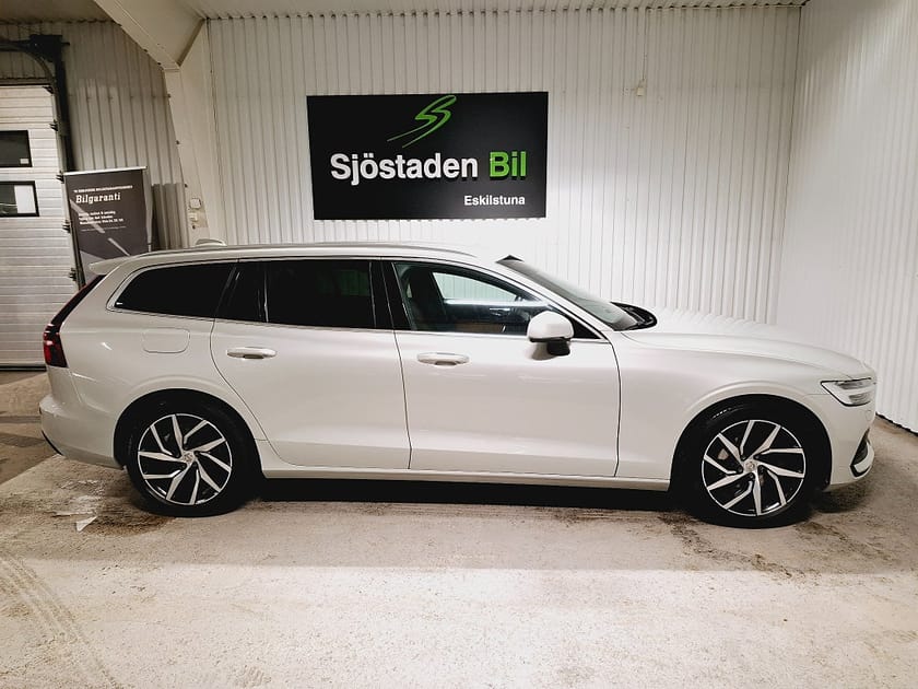 Bild 5 av Volvo V60 D3 Momentum Skinn Värmare Carplay Rattvärme