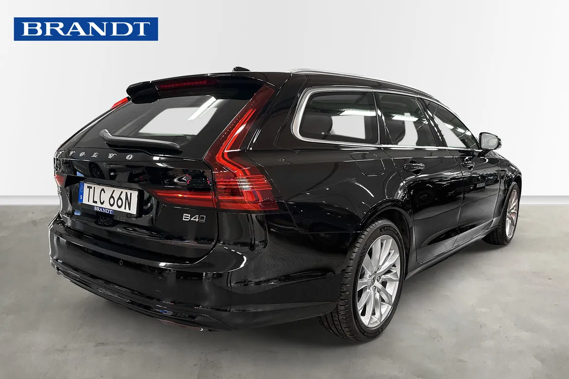 Volvo V90