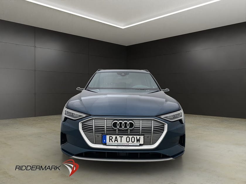 Bild 3 av Audi e-tron 55 quattro Q 408hk Pano 360° Matrix HeadUp Cockpit Drag