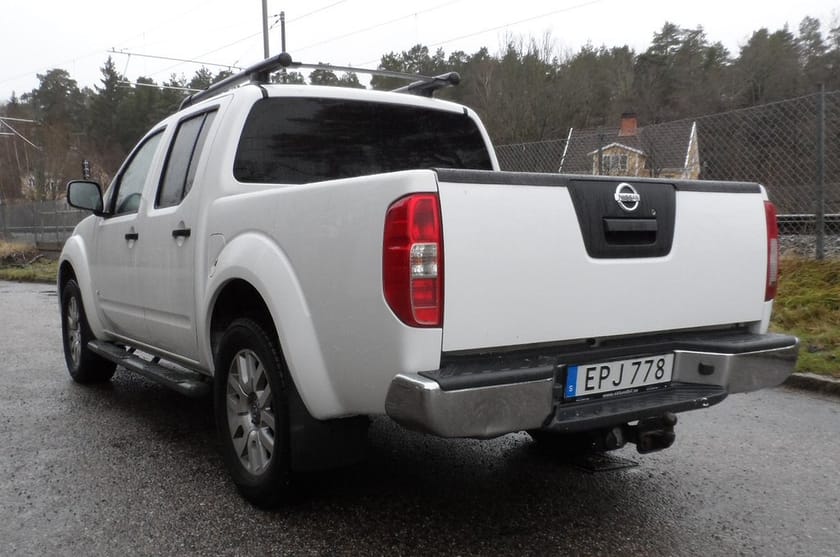 Bild 3 av Nissan Navara Dubbelhytt 3.0 dCi V6 4x4 Automat 231hk Nyservad