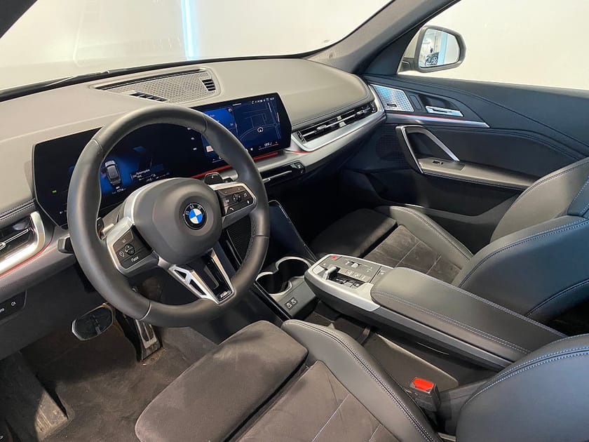 Bild 3 av BMW X1 sDrive18i 4,95% ränta M-Sport Elstolar Adap* Fart*