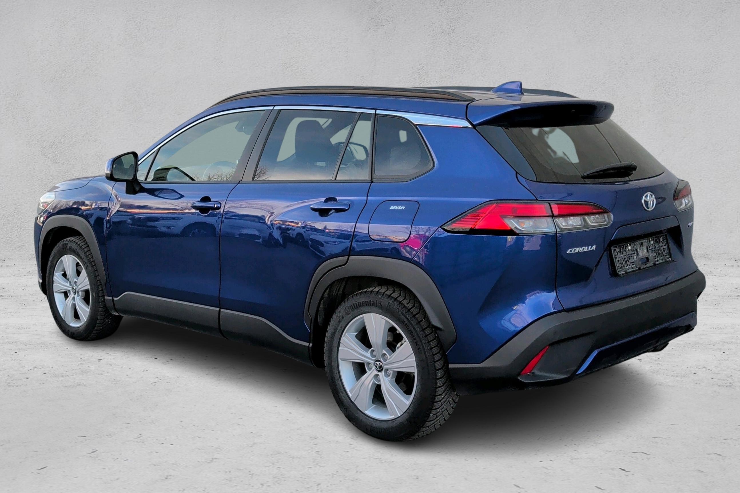Thumnail bilde 2 av Toyota Corolla Cross Hybrid AWD-i