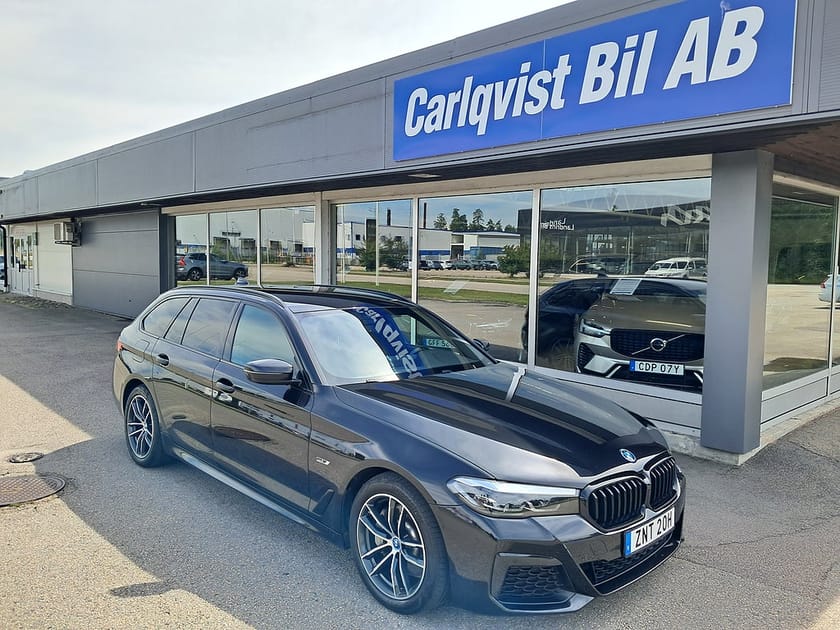 Bild 1 av BMW 530e xDrive Touring M-SPORT Plug in 292HK 4x4 Läder