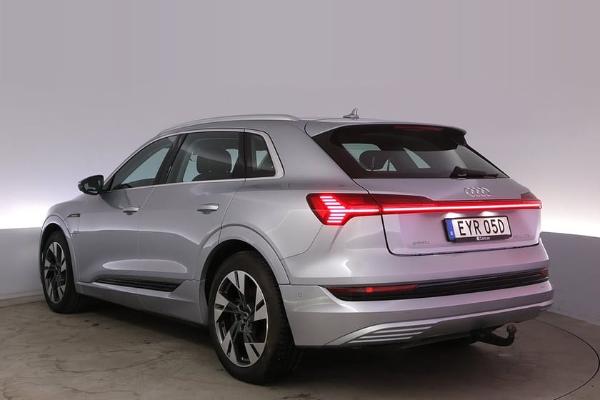 Bild 4 av Audi e-tron 55 quattro Proline Elstol Drag AdapFarth Läder