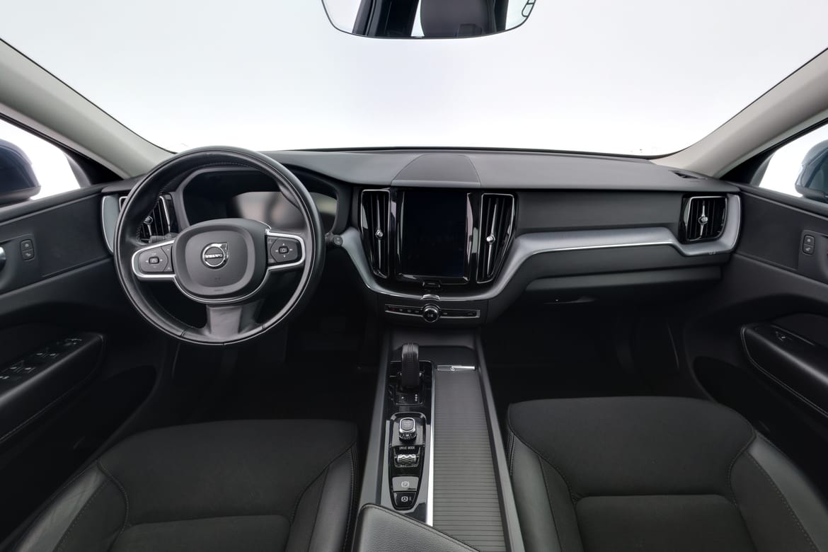 Volvo XC60 2020 - miniatyr 7