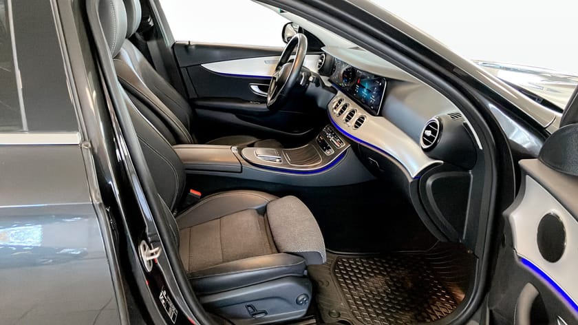 Bild 3 av Mercedes-Benz E 300 T de 4MATIC 9G 306HK VÄRMARE