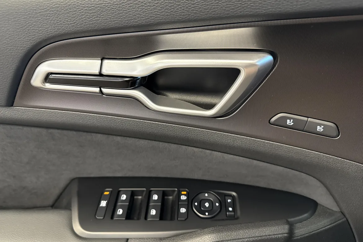 picture of a car
