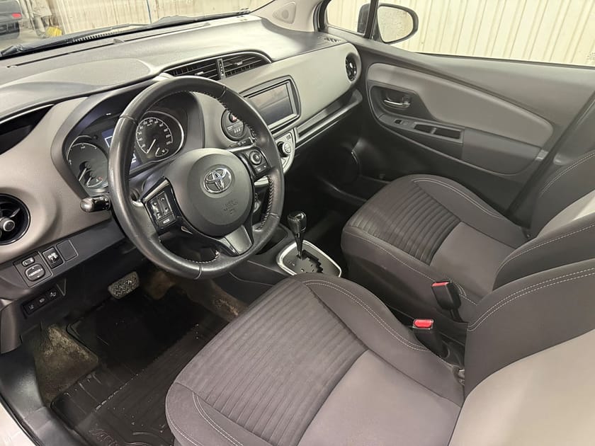 Bild 5 av Toyota Yaris Hybrid e-CVT Active Euro 6