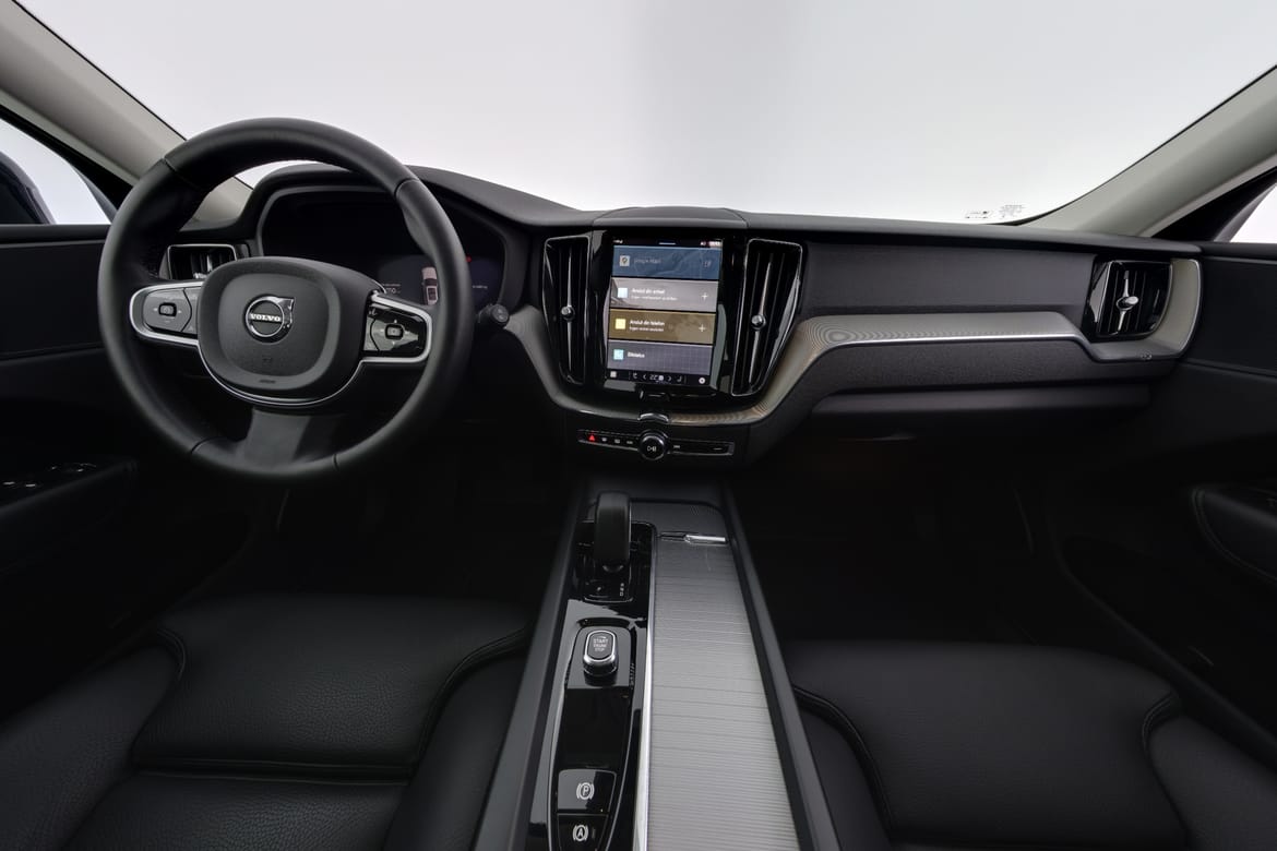 Volvo XC60 2025 - miniatyr 7